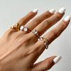 Niche high-end 18K gold, white zircon ring jewelry.