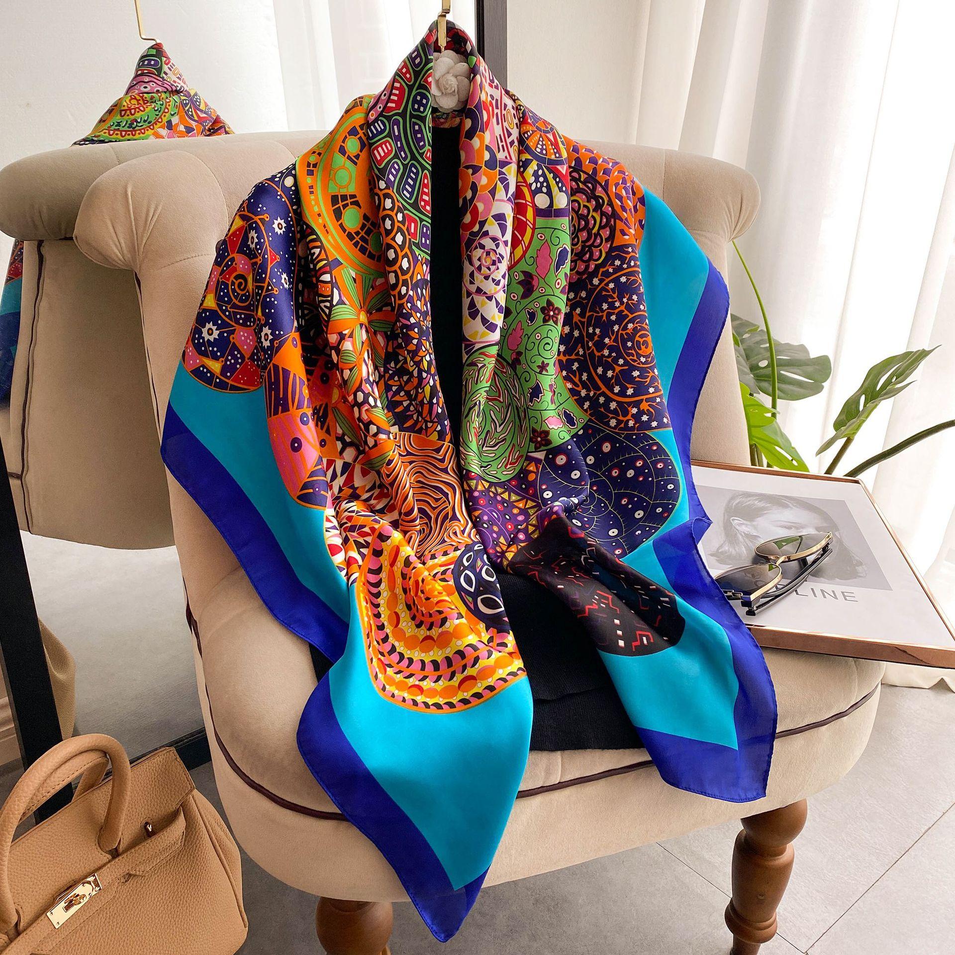 

Высококачественные роскошные шелковые шарфы, повязка на голову, шарфы, шейный шарф для женщин, шелковый шарф с цепочкой, женская декоративная шаль 110-110cm