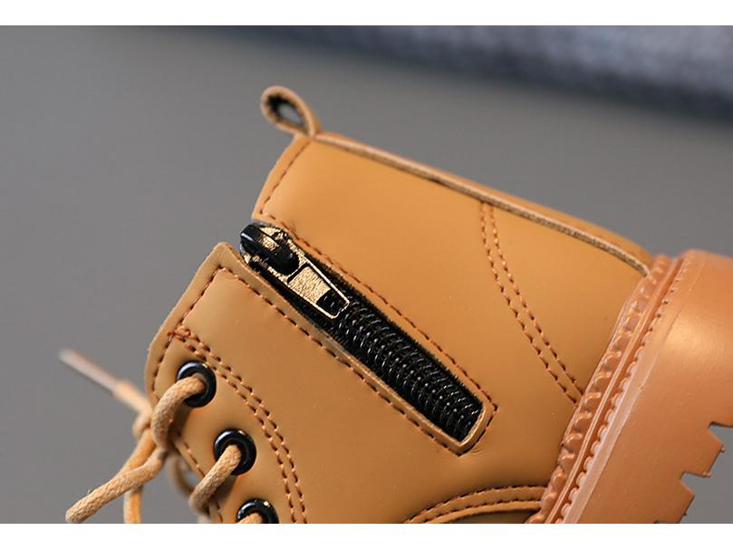 Autumn/Winter 2025 Kids' Martin Boots: Fleece-Lined Work Boots In British Style for Boys and Girls.