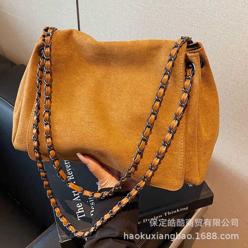 Bag Women's Tote Bag Large Capacity Autumn and Winter Crossbody 2025 New Versatile Chain Shoulder Bag Class Commuter Bag