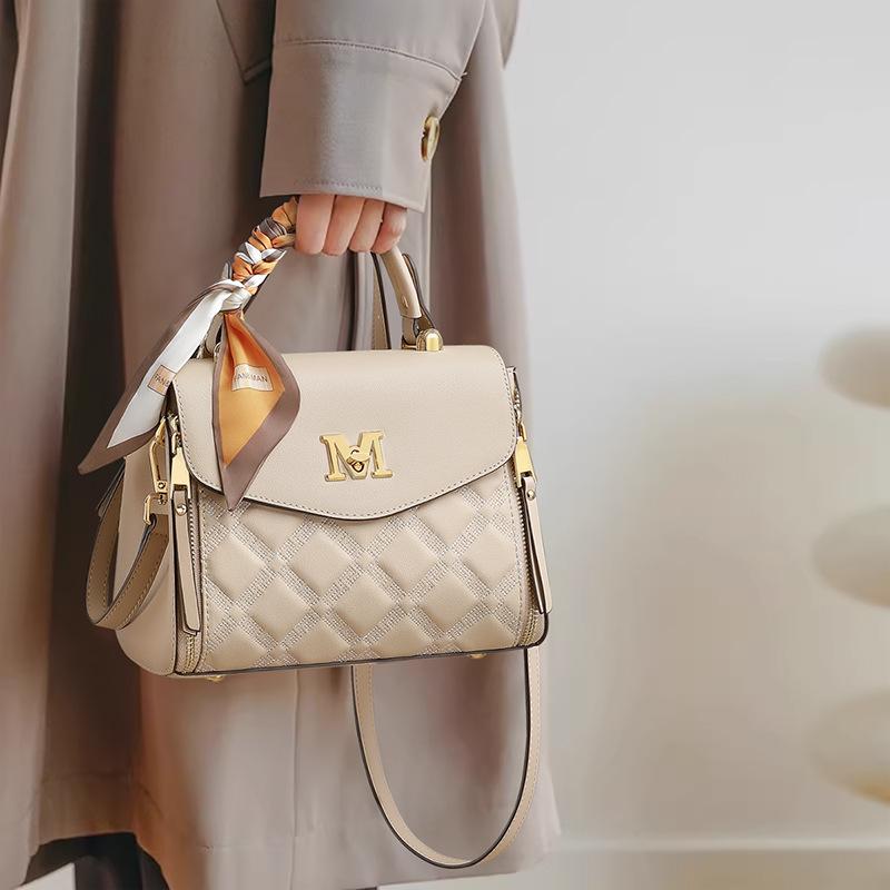 

Gift handbag bag new women s bag middle-aged messenger bag women s birthday atmosphere leather mother bag