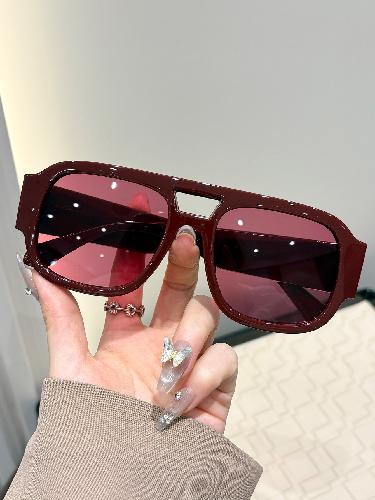 Fashion Big Frame Double Beam Sunglasses Female High-end Sense of European and American Classic Sunglasses Driving Sunscreen Sunglasses