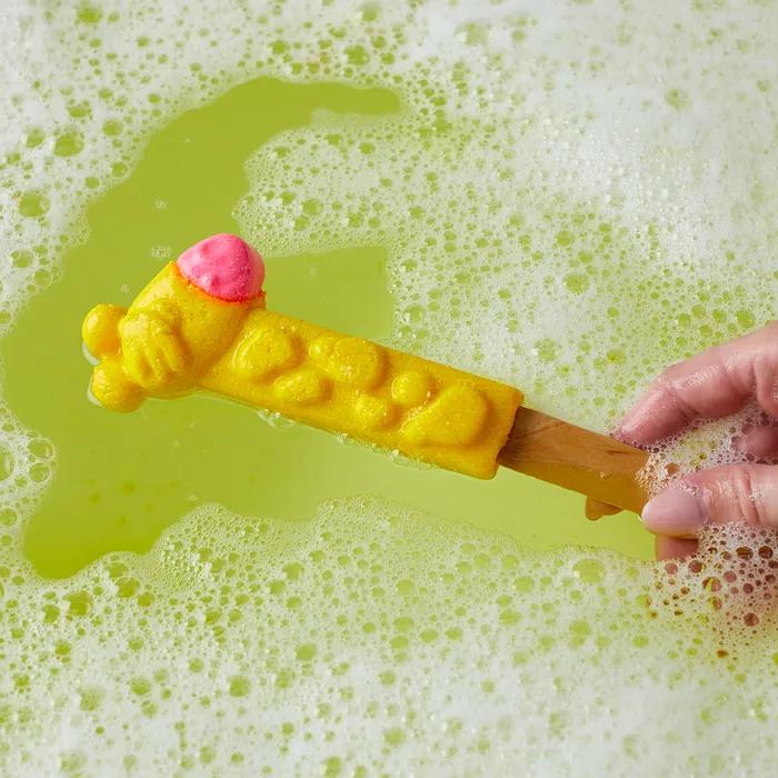 

Элси Жираф (Ваша Спрячь Ванну) 75г - Многоразовая пена для ванны/бомбочка для ванны