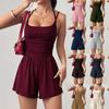Completo casual due pezzi con top a halter senza maniche tinta unita e pantaloncini