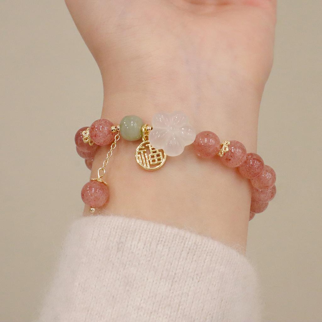 Chinese Style Natural Strawberry Crystal Bracelet  Blessing Brand Flower Pendant Fashion Bracelet