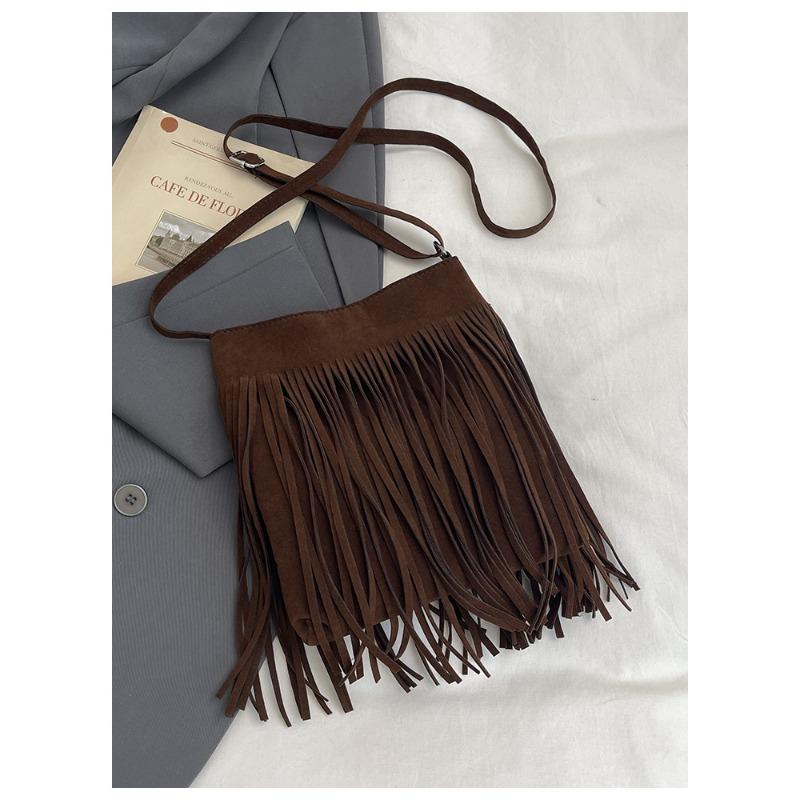 Niche Design Bag Women's Autumn  New Fashion Matte Shoulder Messenger Bag Texture Fringed Tide Bucket Bag