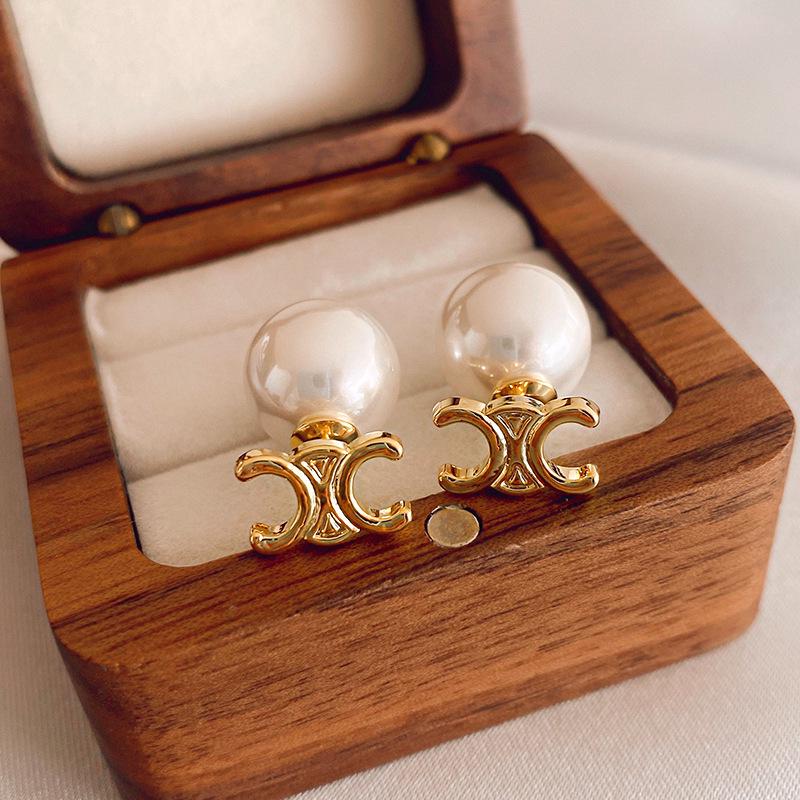 French Pearl Tassel Earrings: Retro, Luxurious, High-End Statement Pieces for Women – Perfect for Autumn and Winter