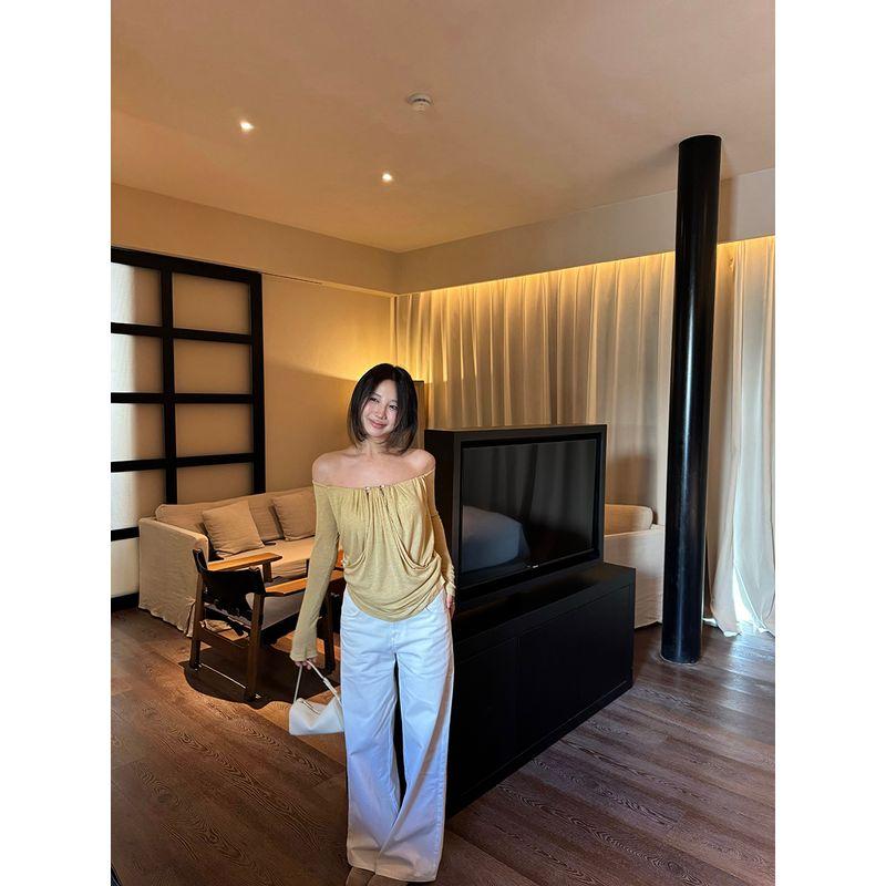 Pure Desire Style Sexy Temperament off-Shoulder Long Sleeves T-shirt Female Autumn Stylish Ruched Silm Slimming and Shoulder Hollow Tops