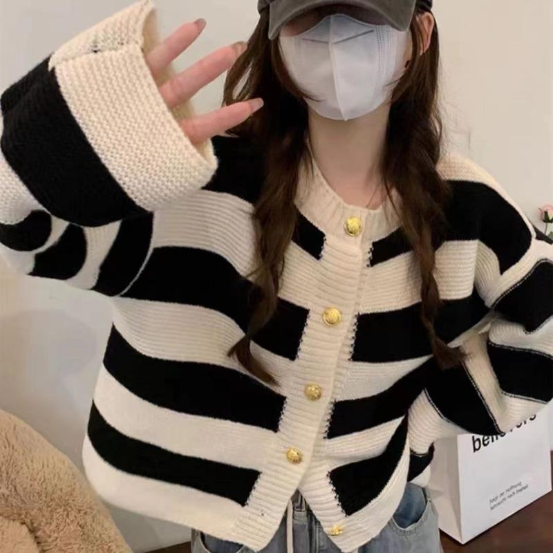Striped Short Women's Knitted Cardigan Round Neck Single Breasted Famale Soft Sweaters Korean Style Fashionable Casual Ladies Coat