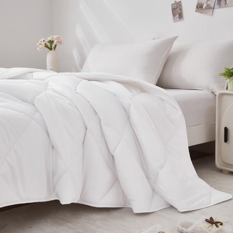 Mengjie Luxury All-Season Polyester Fiber Quilt