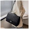 New fashionable textured small bag women's niche tide is now popular diamond chain shoulder messenger bag