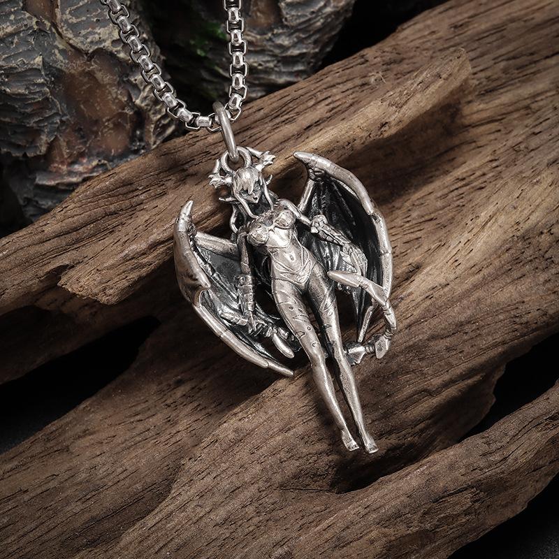 Collana Pendente alla Moda Stile Strega Diavolo Alato Gotico Gioielli da Strega Retrò