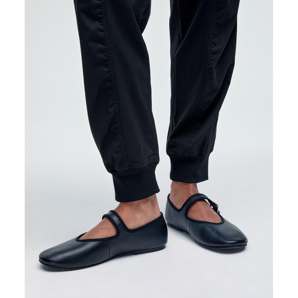 Lululemon Dance Studio Relaxed Fit Mid Rise Cargo Jogger Black