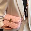 High-value Foreign-style Small Bag Women's 2025 New Trendy Texture Diamond Fashion Small Square Bag Chain Messenger Bag