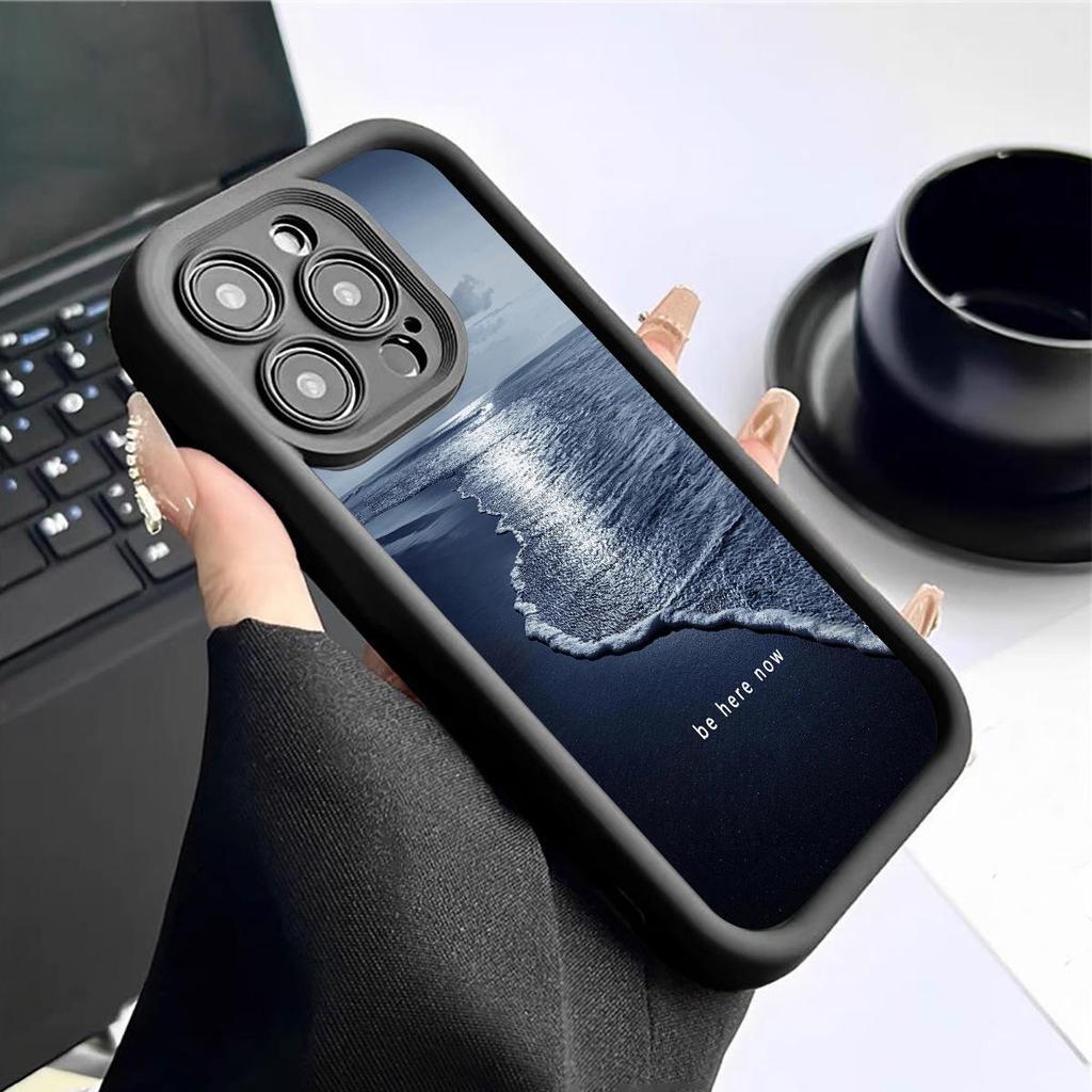 Etui ochronne Seaside Waves Black Groove Diamond Sand na iPhone'a 15/16/17