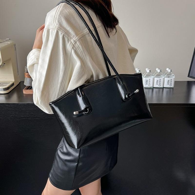 Large Capacity Underarm Bag Women's New Summer Fashion Retro Tote Bag Texture Hand Carry Commute