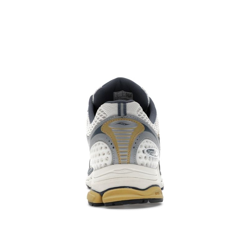 Saucony Progrid Triumph 4 Fabricated Future Unisex Sneakers Cream Grey Silver S70831-2