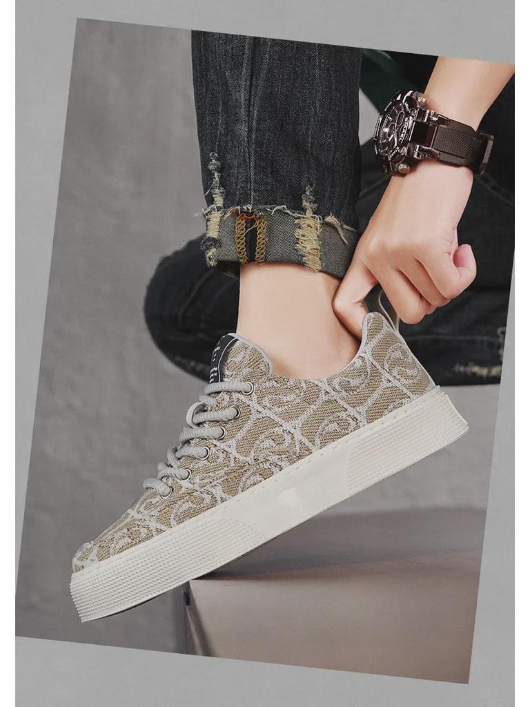2024 Men's Low-Top Casual Shoes with Spring Embroidered Design and Soft Sole