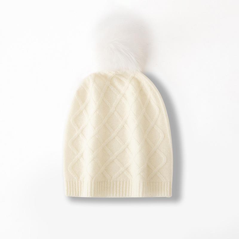 New Autumn and Winter Women's High End Solid Color Rhombus Fur Ball Warm and Fashionable Knitted Casual Toe Cap