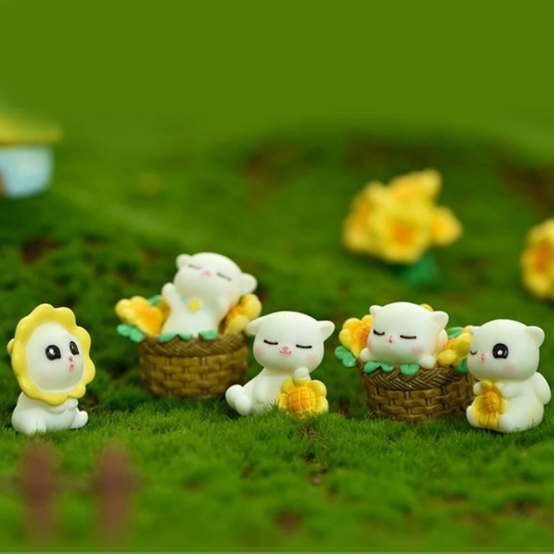 Adorable Resin Sunflower Cat Miniature Charming Cartoon Garden Decor Animal Figurine