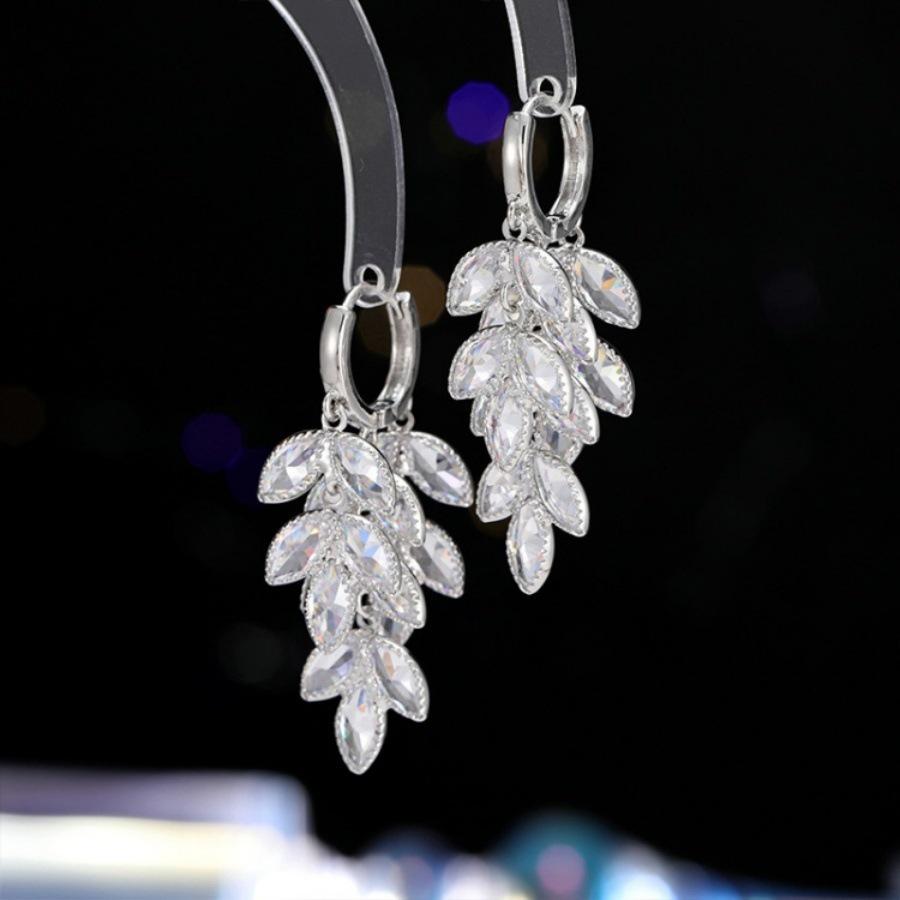 Koreanischer Stil 925 Silber Schmetterling & Quaste Ohrringe mit Zirkonia, Strass und Perlen Akzenten für Herbst/Winter.