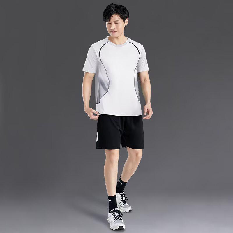 Men's Summer Fitness Sports Suit: Ice Silk Quick-Dry T-Shirt and Breathable Training Shorts.