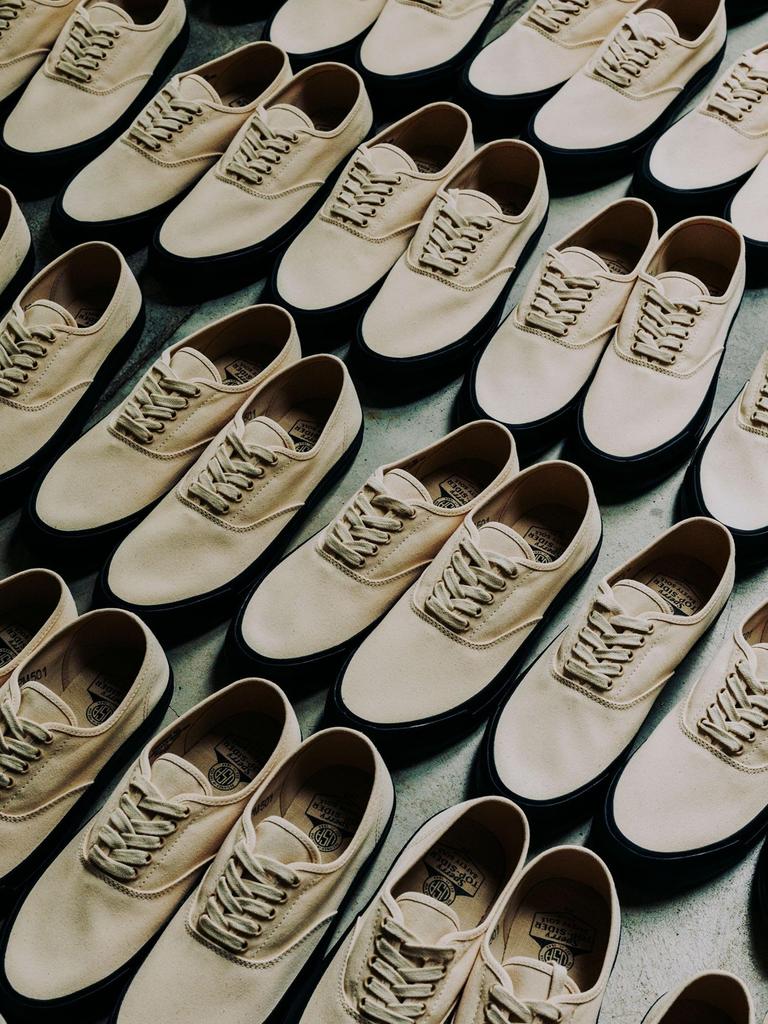 [BEAMS' 100 Must-Have Items] [BEAMS PLUS] Canvas Shoes [Exclusive] SPERRY TOP-SIDER MIL CVO Men's IVORY/BLACK 8