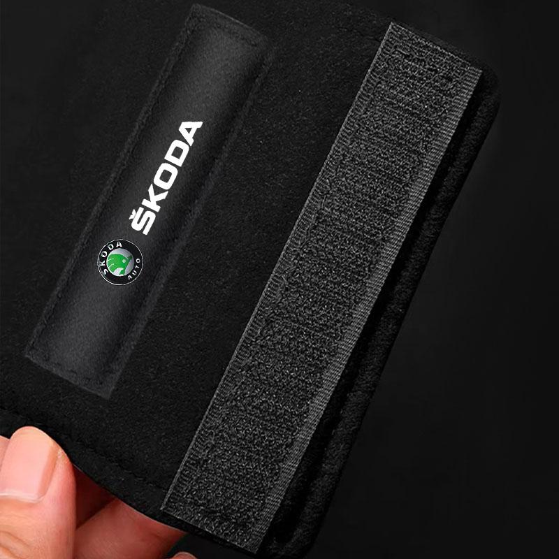 4 Τεμ. Γάντια Έλξης Αυτοκινήτου Προστατευτικό Κάλυμμα Χειρολαβής Υποβραχιονίου Οροφής Αξεσουάρ για Skoda Octavia Fabia A7 Kamiq Kapoq Kodiaq Rapid SCALA Superb Yeti Derivati