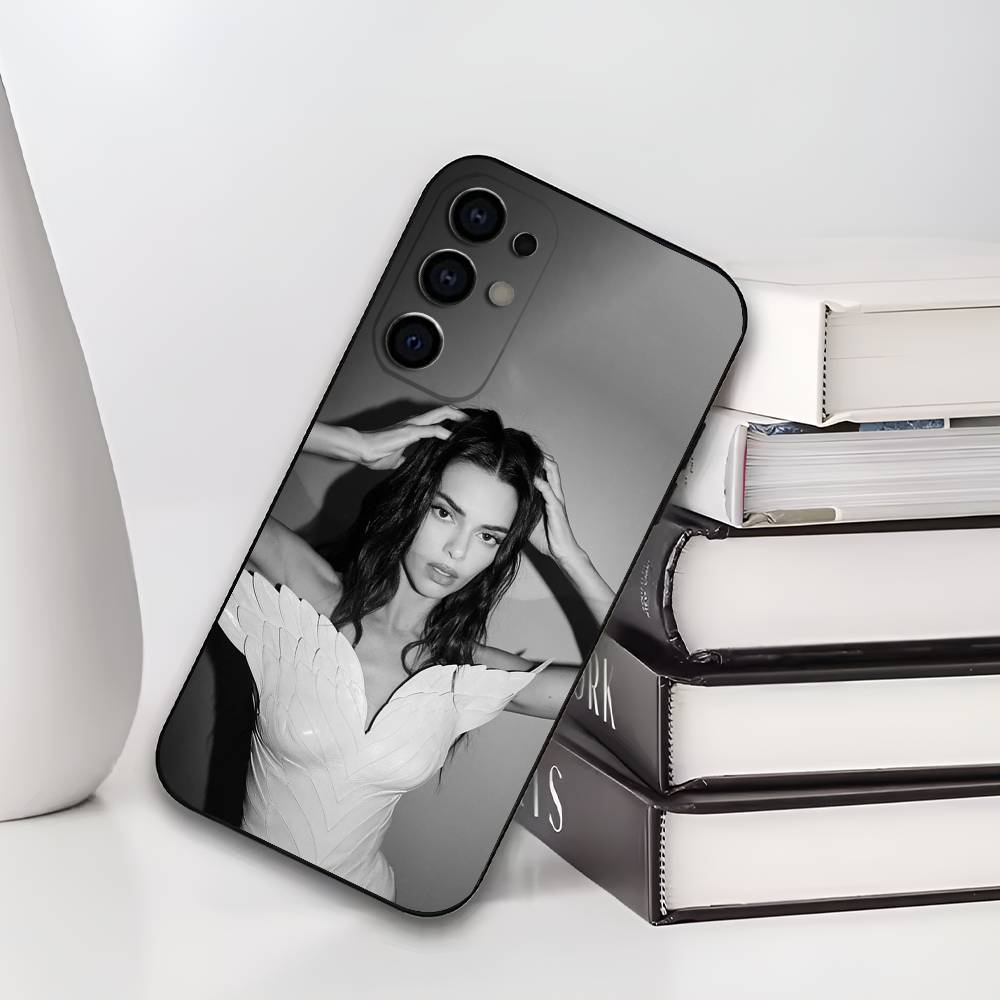 K-Kendall Jenner The Supermodel Phone Case For Samsung S25,S24,S21,S22,S23,S30,Ultra,S20,Plus,Soft Silicone Black Cover