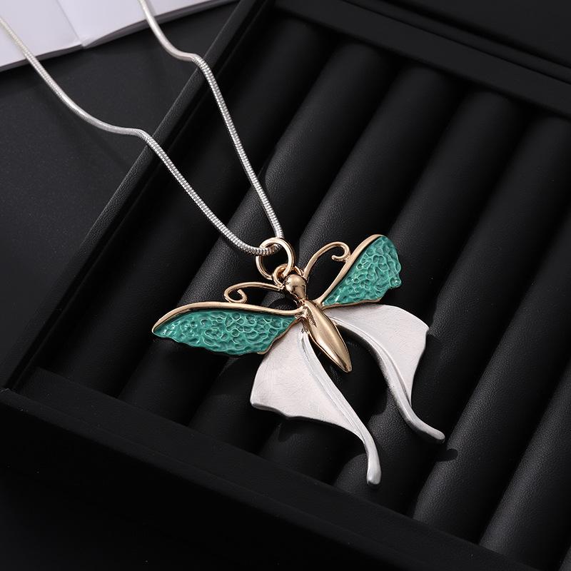 Sweater Chain Women'S High-End Sense Light Luxury Exaggerated Butterfly Necklace Jewelry Alloy Long Necklace