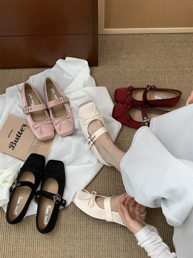 French Retro Satin Square Head Bow Grandma Shoes One-word Buckle with Mary Jane Single Shoes, Sweet Temperament Small Leather Shoes