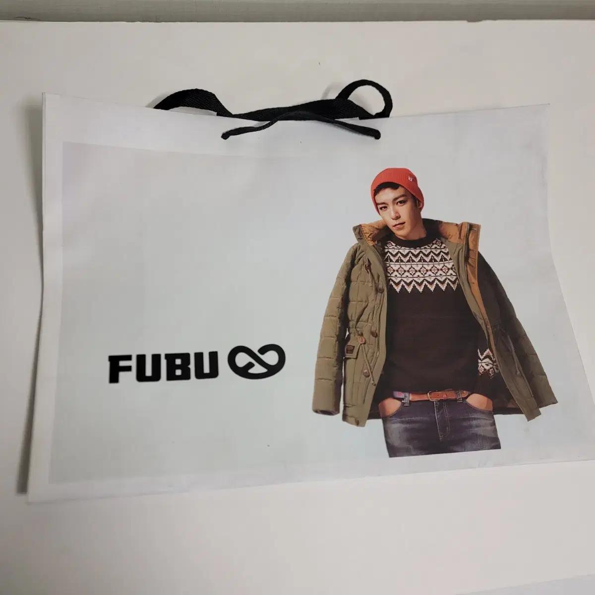 

Сумка для покупок Big Bang Top Top Fubu большого размера
