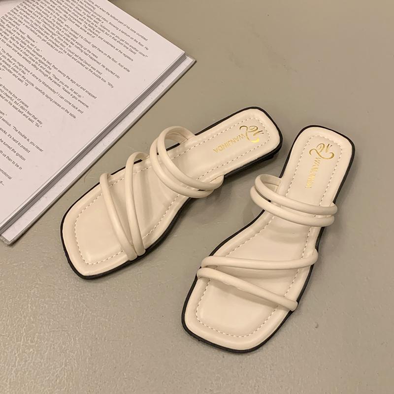 Flip Flops Fashion French Women Sandals Slippers Female Summer New Flat Bottom One Word with Fairy Wind Beach Slippers Ins Tide
