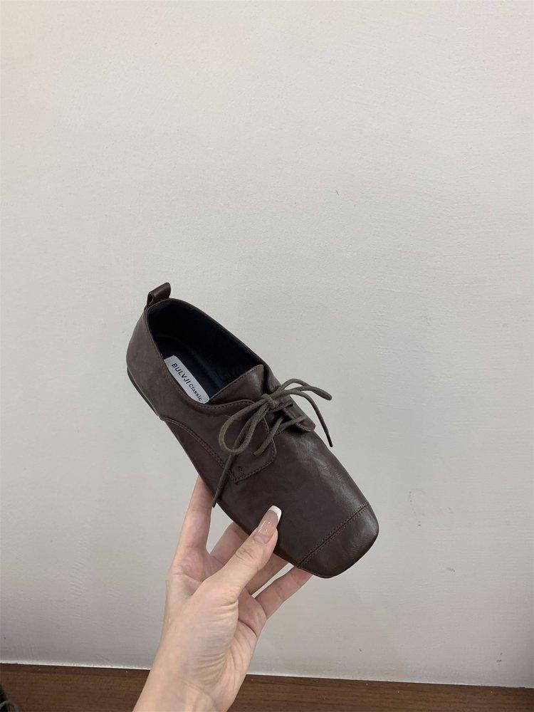 

Niche lace-up black loafers single shoes women s shoes 2025 spring and autumn flat bottom with skirt British style small leather shoes 40 коричневый