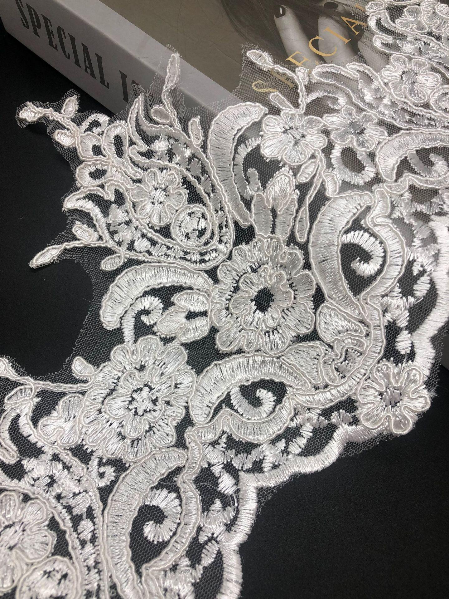 

50Yard Car Bone Lace Lace Book White Embroidery Wedding Dress High-End Accessories Skirt Headgear Diy Wavy Edge French Ben White