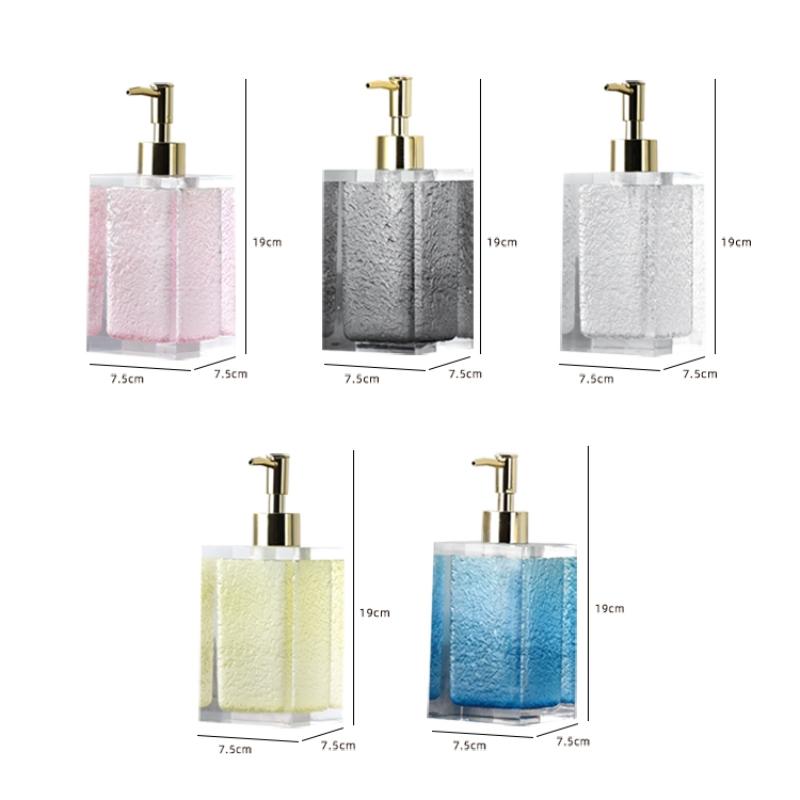 Hotel household hand sanitizer bottle divided into bathroom shampoo Translucent lotion