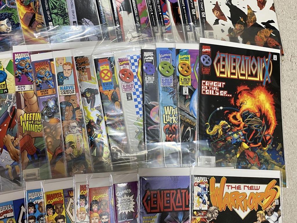 [USED] X-Men related American comic book set of 58 American comic book leaf