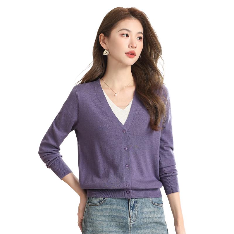 

Women s V-Neck Lightweight Wool Blend Cardigan XL