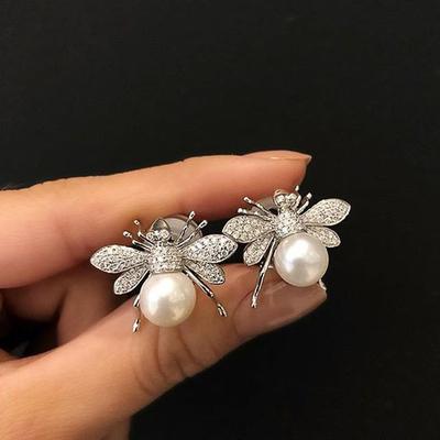 Fashion  Sterling  Pearl Bee Stud Earrings Girls Crystal Cubic Zirconia Cute Animal Earrings Daily Wear Women Jewelry