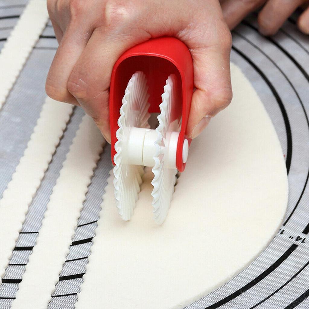 Pie Crust Cutter Pastry Wheel Cutter Pastry Rolling Wheel Decorator Pie Crust Dough Cutting Machine Pastry Baking Accessories