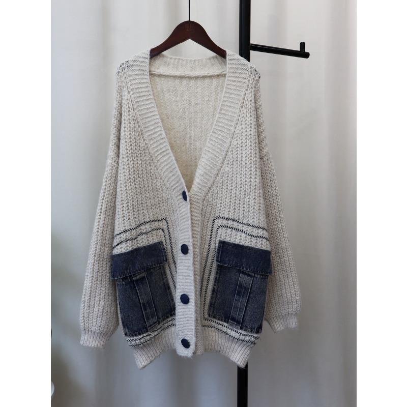Autumn and winter new loose V-neck knitted cardigan women's design soft waxy lazy wind sweater jacket