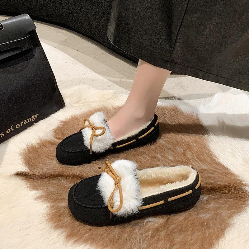 Fur integrated Doudou shoes women's winter velvet new versatile flat-bottomed thick-soled one-pedal fluffy cotton shoes women