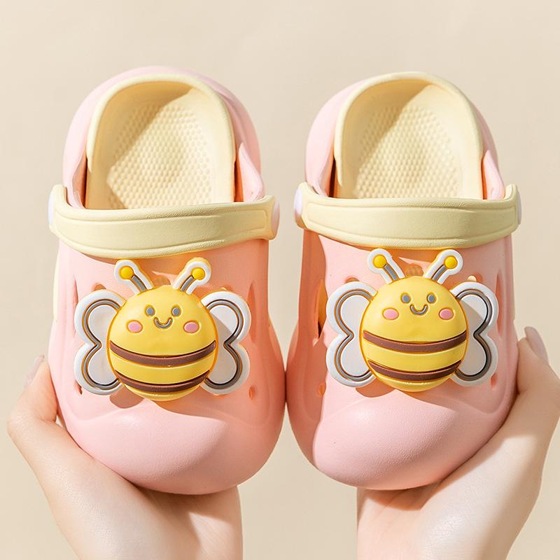 

Мультяшные детские тапочки нескользящие милые летние прохладные тапочки домашние двухцветные пчелиные садовые туфли на мягкой подошве домашние тапочки 18-19 [Inner length 12cm]