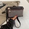 Rhinestone-Studded Shoulder Bags for Women Zip Closure Trendy Small Square Ladies Clutch Bag Small Crossbody Bags for Women