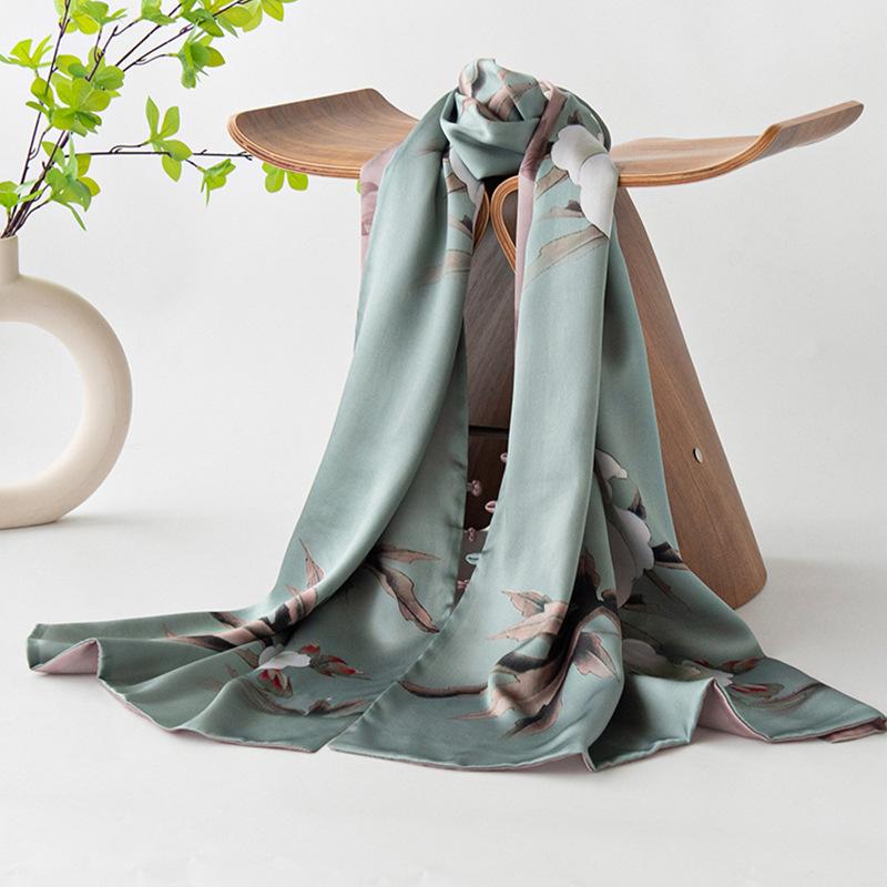 

Give Elders Gifts 100% Mulberry Silk Silk Scarves, Long Strips, High-End Scarves, Shawls, Scarves, Women S Gift Box. 52 * 175Cm (with gift box)