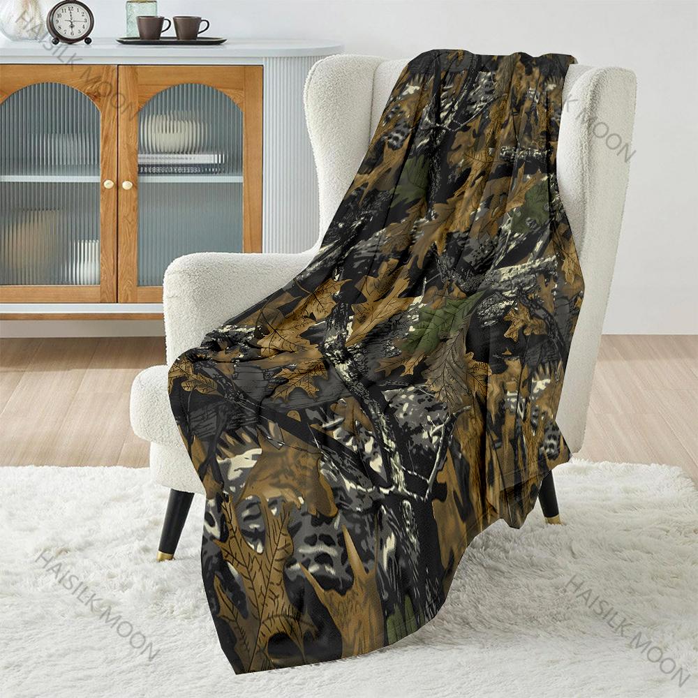 Realistic Camo with Leaves. Pattern Blanket Flannel Material Soft Warm for All Seasons, Home Outdoor Camping Picnics RV Gifts