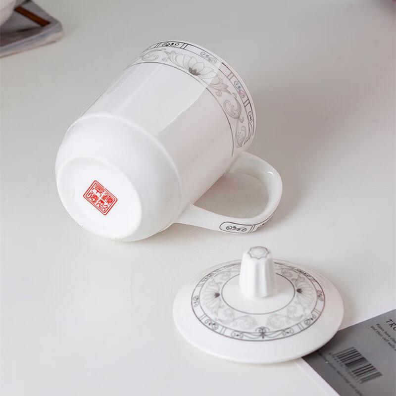 White Gold Jade Lotus Ceramic Tea Cup Set with Lids