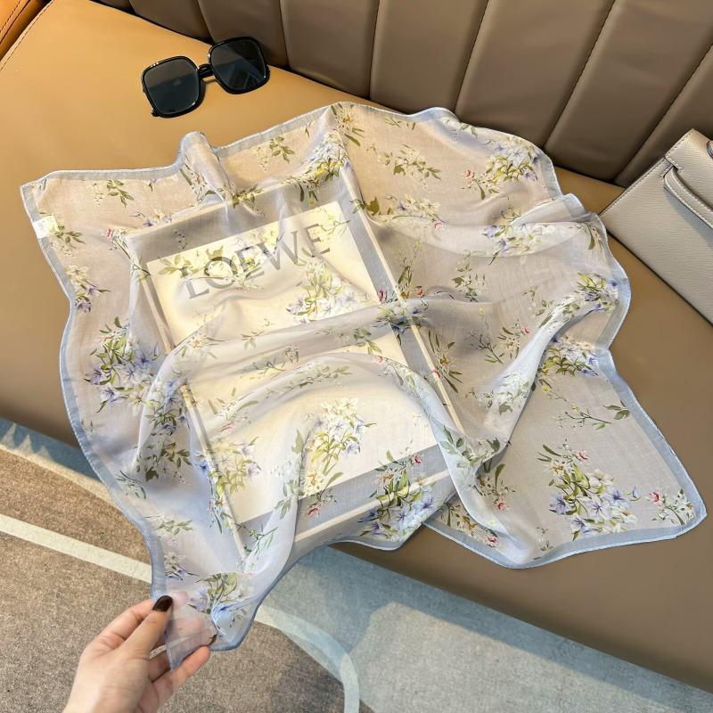 Spring and Summer New Thin Silk Chiffon Silk Scarf Women's Simple Atmospheric Polka Dot 100 Mulberry Silk Silk Scarf Breathable Scarf