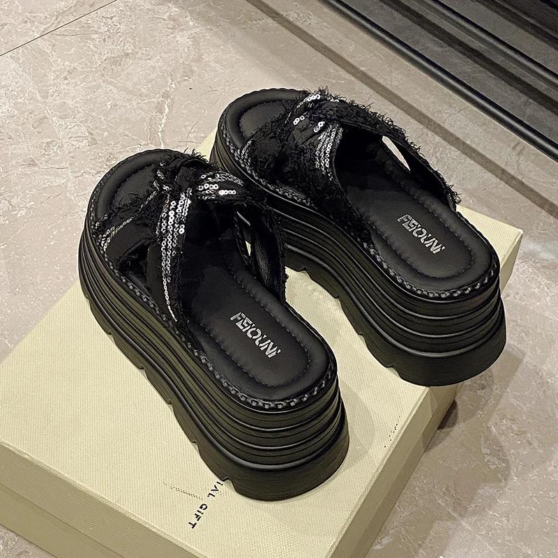 Fashion NEW Casual 8CM Wedge Slippers for Women Summer Non Slip Platform Sandals Woman Open Toe Comfortable Female Chunky Beach Slippers