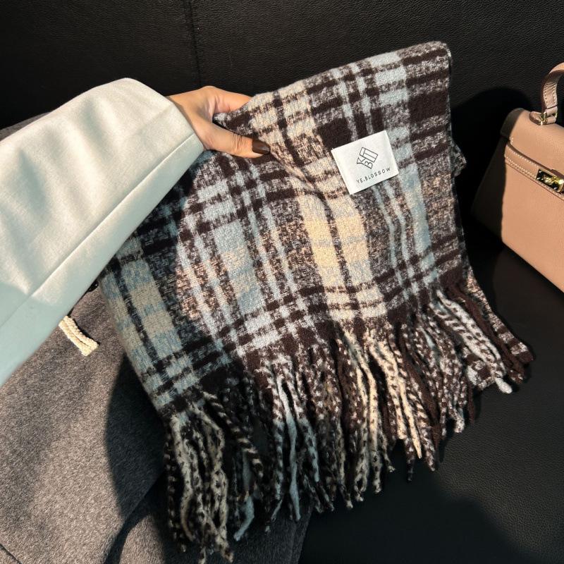 High-End Plaid Shawl for Women - 2025 Autumn/Winter Korean Style Thickened Imitation Cashmere Scarf